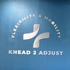Knead 2 Heal logo