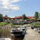 Shasha on Rainy Lake